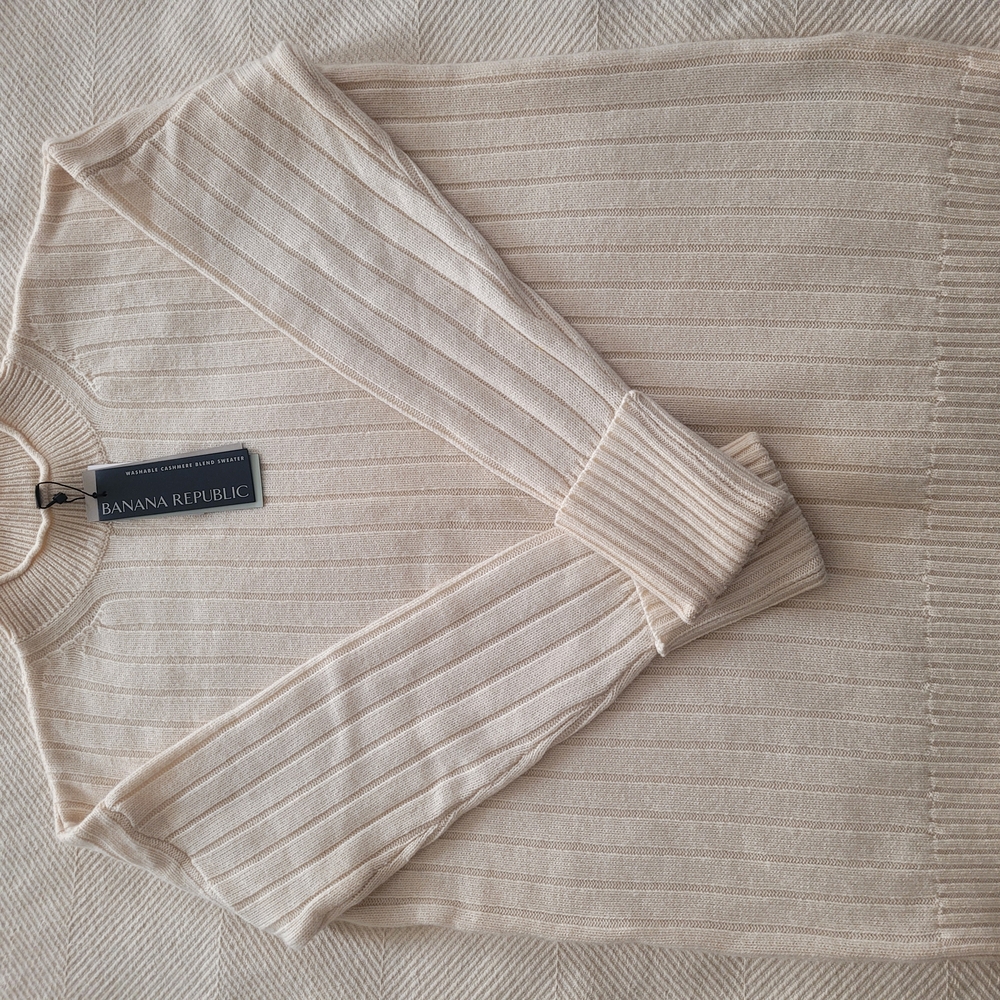 Banana Republic Cream Sweater for Women